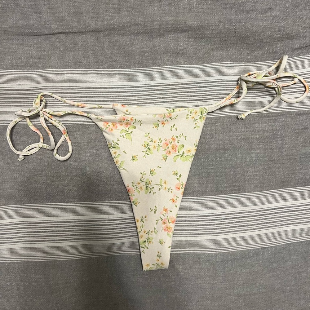 Skatie Elsa Bottom